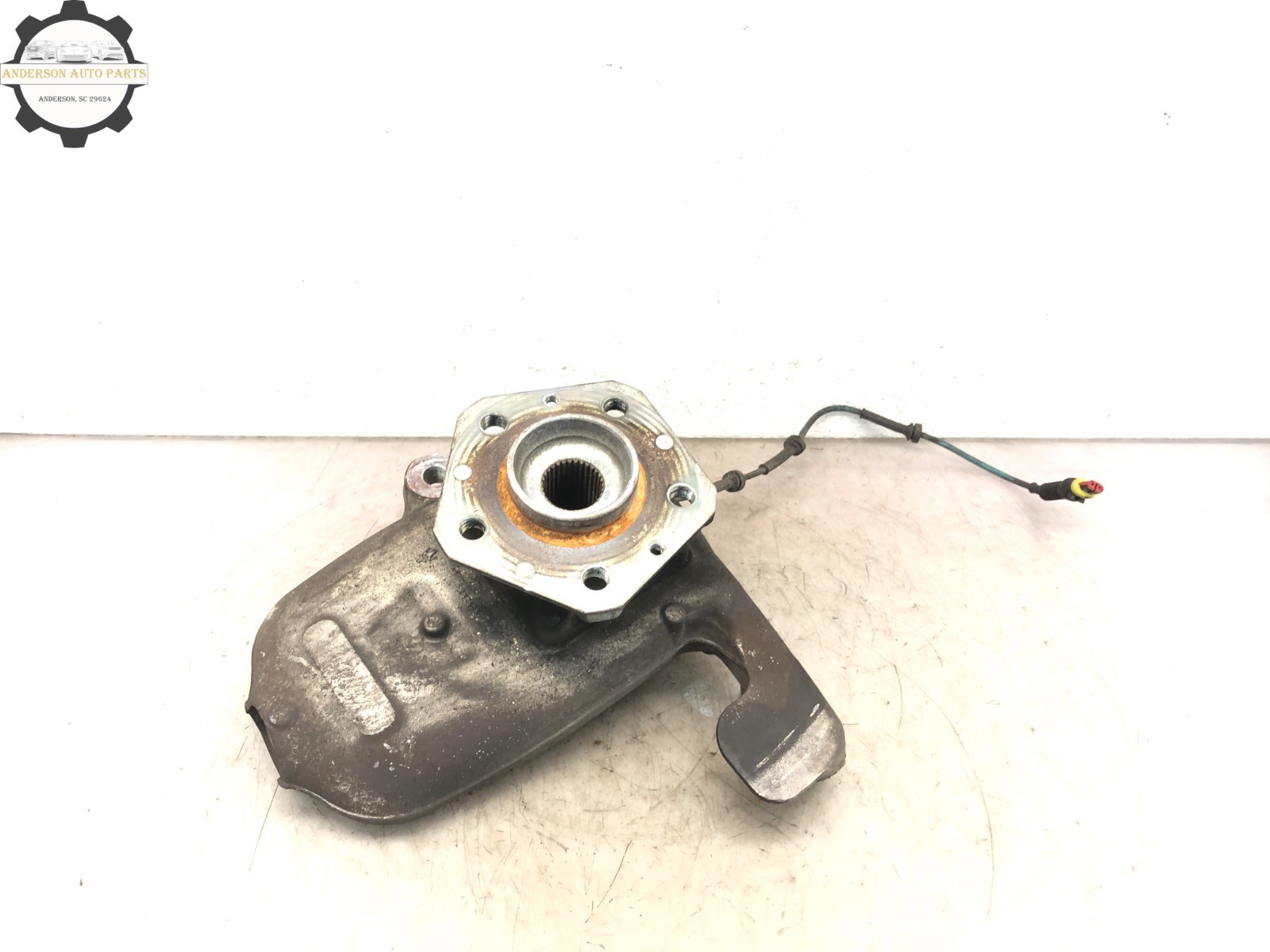 2008-2019 MASERATI GRANTURISMO M145 RWD RIGHT PASS FRONT SPINDLE KNUCKLE HUB OEM