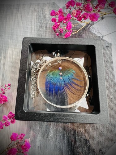 🩶🪶💙Peacock feather ,glass necklace,gift idea, new handmade 💙🪶🩶 - Picture 4 of 5