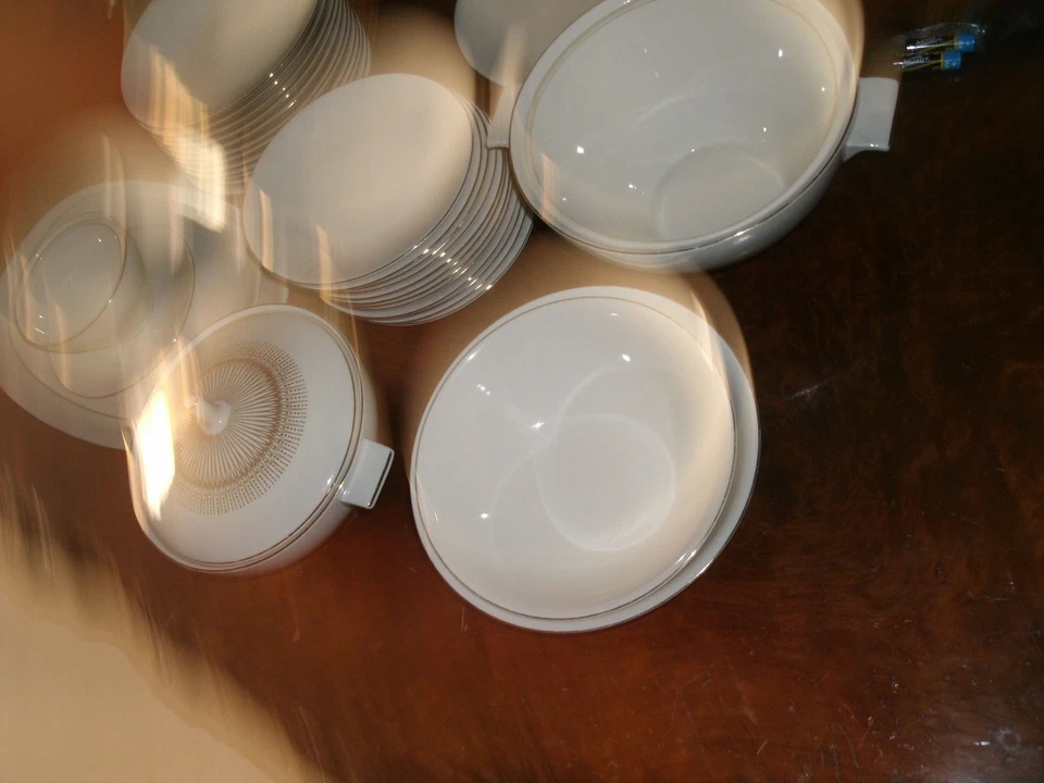 Hutschenreuther Arzberg Speiseservice Eßservice 34 Teile Porzellan weiß LESEN ! - Bild 4 von 4