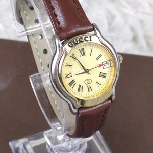 Montre GUCCI 8200M cadran doré quartz vintage sans boîte bon état