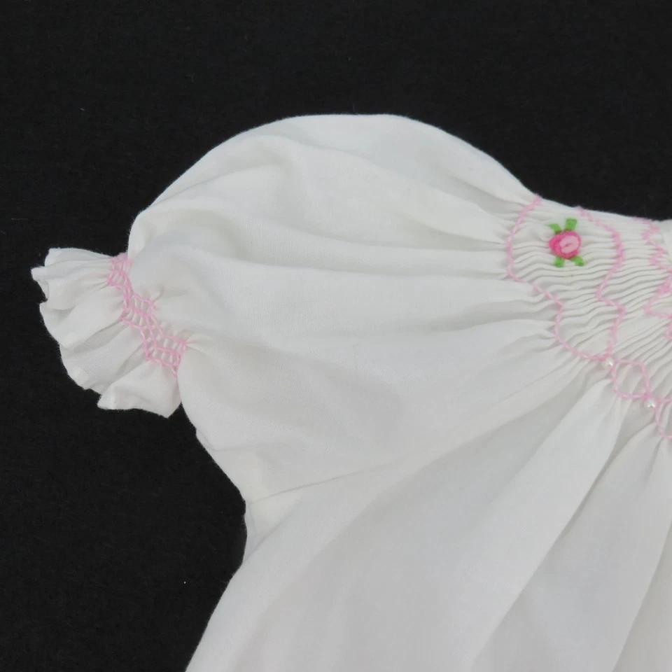 Mom and Me NEWBORN NB 白色粉色缩褶玫瑰串珠连衣裙袖口 — 第 2/4 张图片