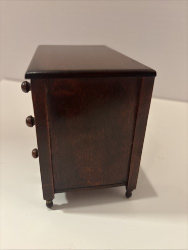 Antique Miniature Chest of Drawers Dresser Sheraton Pennsylvania Walnut 1820’s - Picture 7 of 18