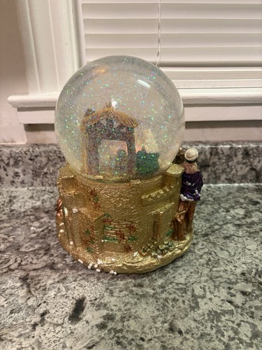 Kirkland Nativity Snow Globe - Picture 5 of 7