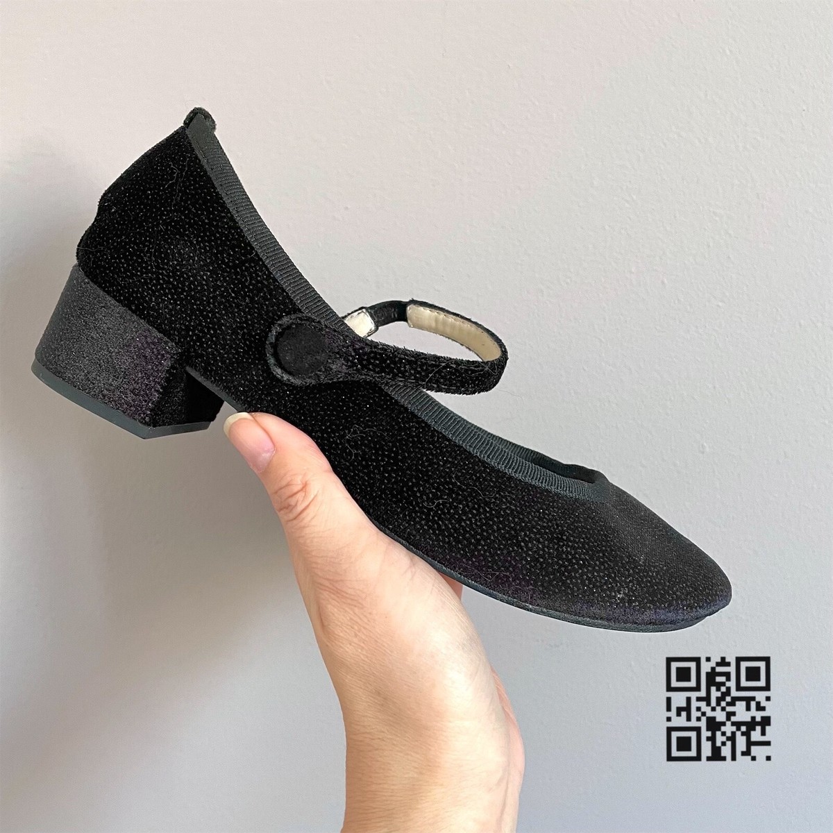 Repetto Rose Black Velvet Mary Janes w/ Silver Sparkle Low Heels 35/5,  BNIB