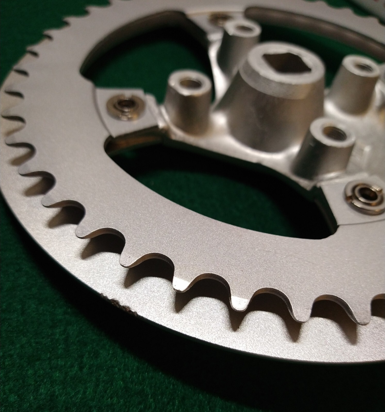 New Sugino XD Single Speed Compact Crankset Square Taper 170mm Arms 110 BCD 42T