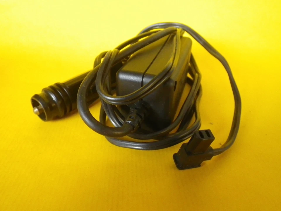 METZ A16 cable de charge 202/402 sur allume cigare 12V - Photo 1/3