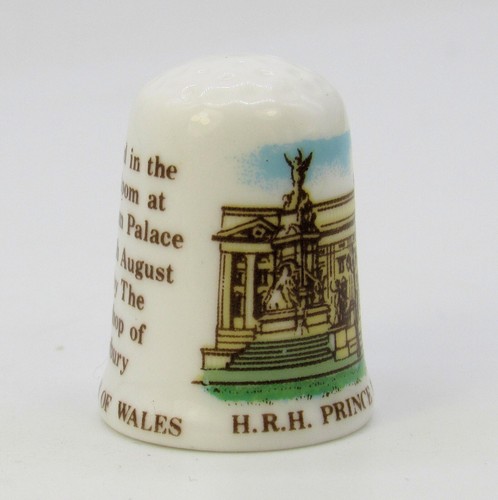 CAVERSWALL THIMBLE THE CHRISTENING OF PRINCE WILLIAM - Picture 2 of 4