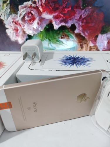 Very New Apple iPhone SE - 32GB-Gold (Unlocked) 1st Gen 2016 version - 第 8/12 張圖片