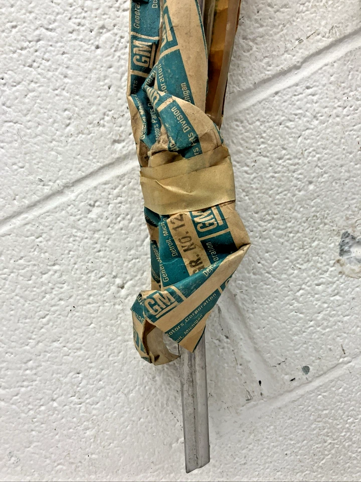 New OEM Rear RH Wheel Well Trim 9636217 1982-85 Buick Riviera Convertible (SR40) - Image 2 of 4