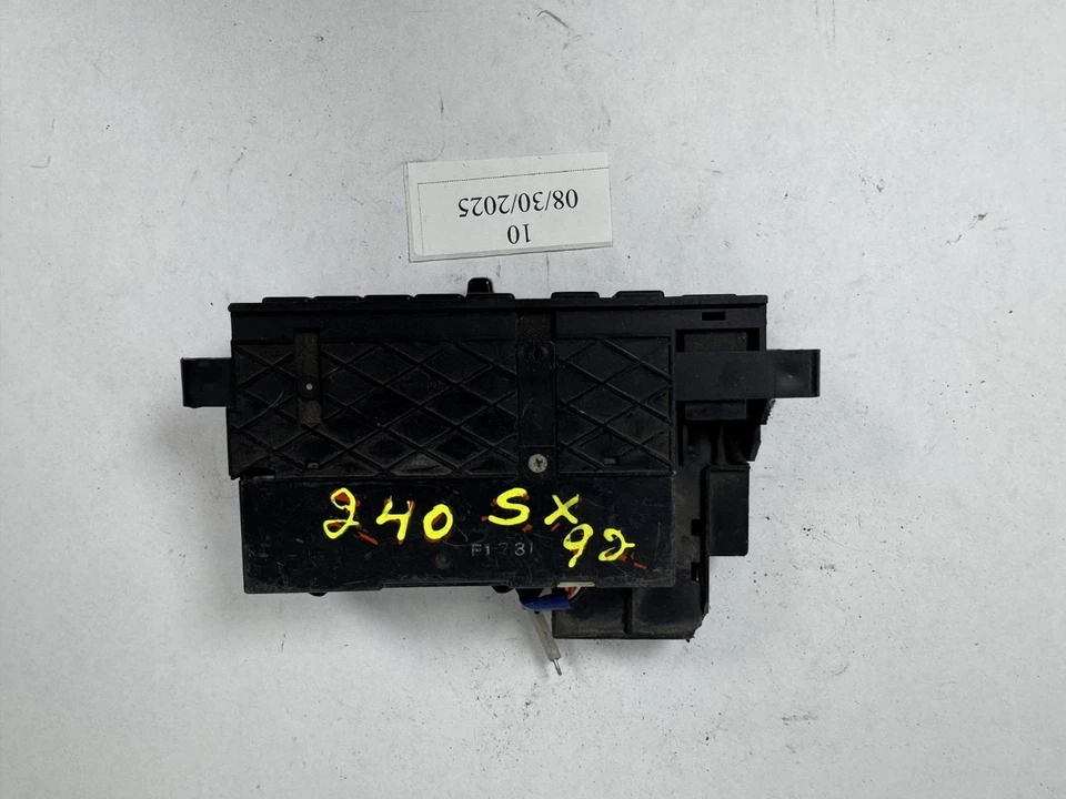 Interruptor de control de temperatura de calefacción de aire acondicionado Nissan 240SX 1989-1994 FABRICANTE DE EQUIPOS ORIGINALES Foto 3 de 4