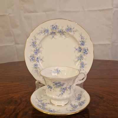 Royal Standard Sammelgedeck Blaue Blumenranke Goldspitze Bone China 3 Tlg.