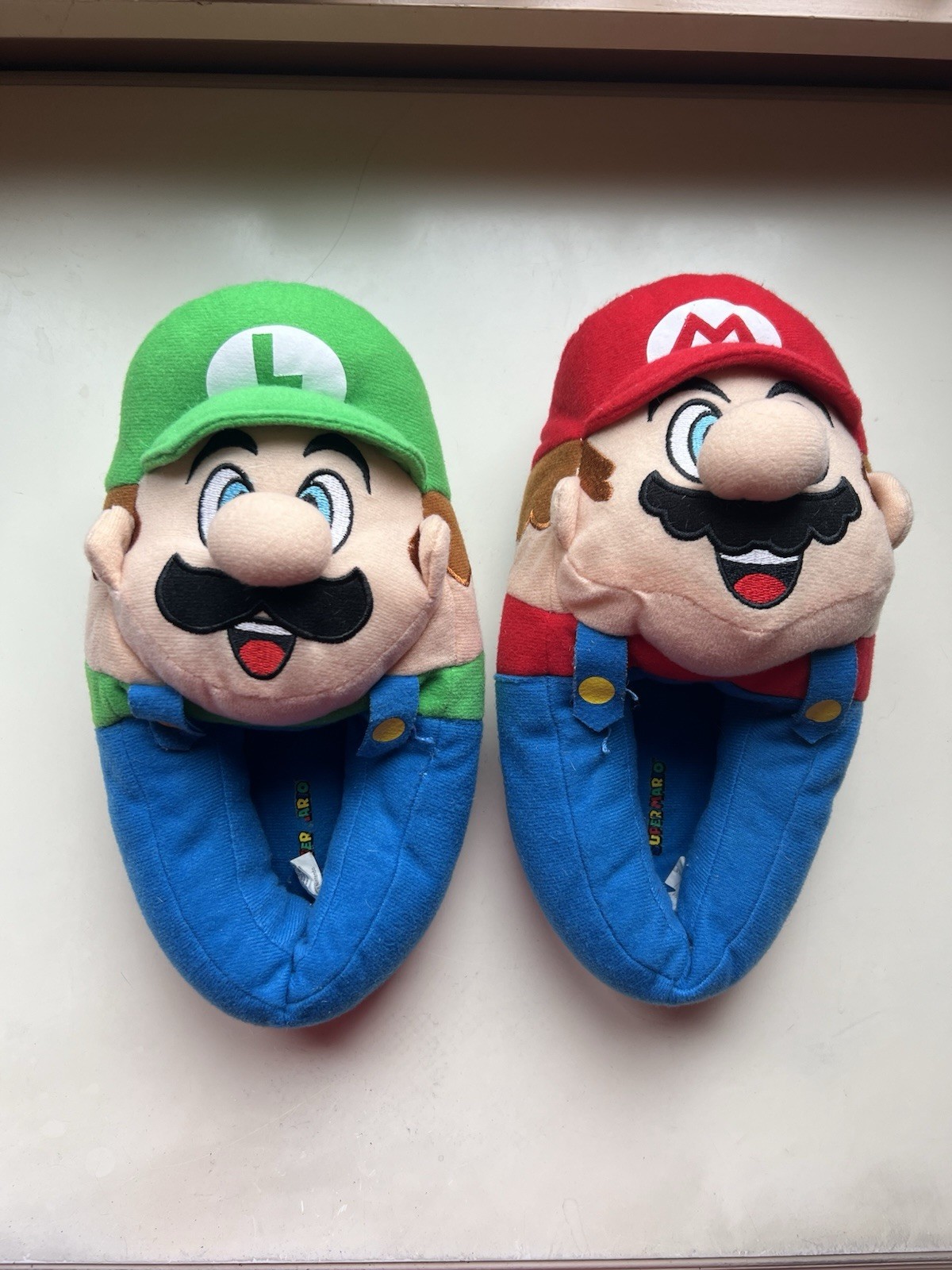 Mario & Luigi Youth Size M 13-1 Nintendo