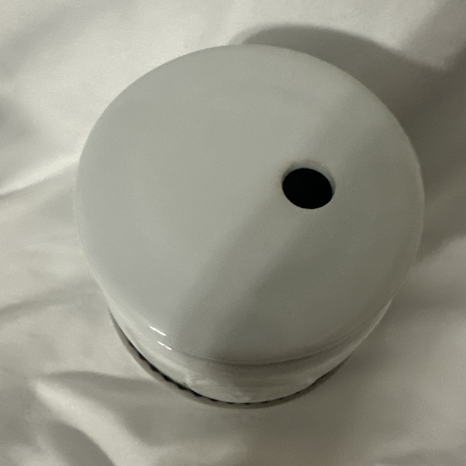 Pampered Chef Ceramic Egg Cooker 1529 w/ Silicone Sleeve & Lid Unused New In Box