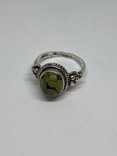 3.3g 925 STERLING SILVER GREEN RARE GEMSTONE RING STAMPED SIGNED SIZE 7