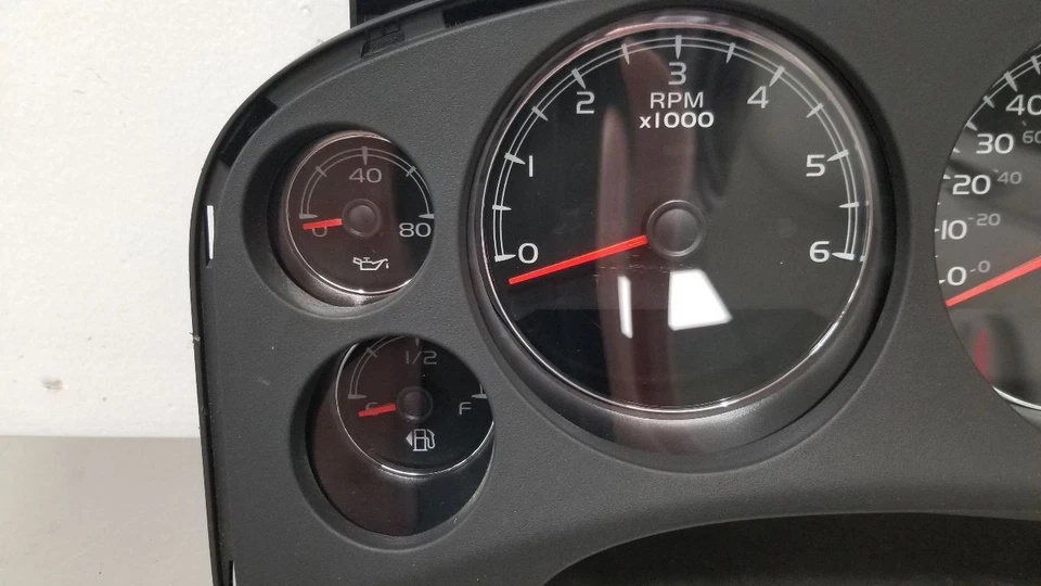 13 CRUPO DE INSTRUMENTOS VELOCÍMETRO CHEVY AVALANCHE 1500 28330570 Foto 3 de 4