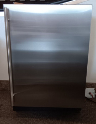 U-Line U-3024RS-00A 3024R REFRIGERATOR 24'' RHH STAINLESS 3000 Right-hand