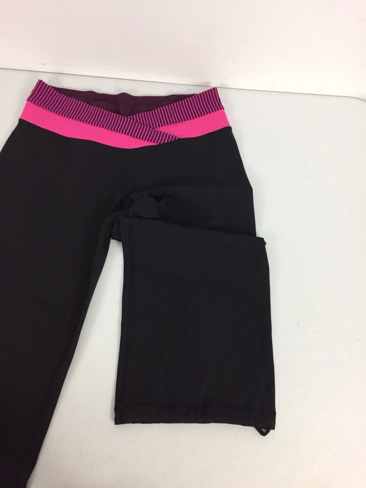 lululemon capri zip pocket loose rare pants