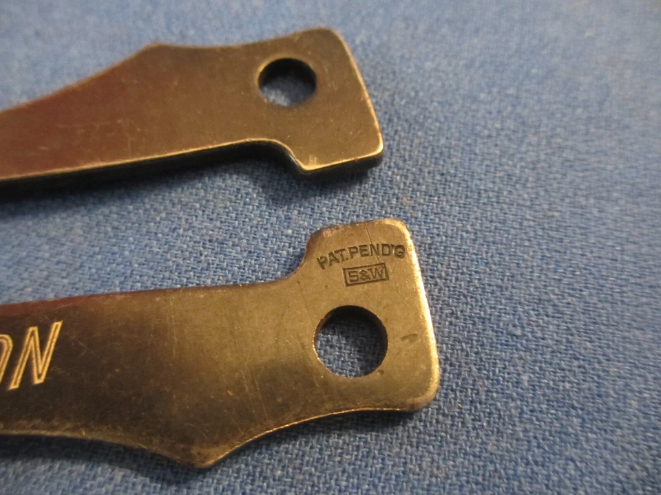 Relojero Estate Vintage GENUINO HAMILTON Reloj Inserción Cristal Herramienta de Eliminación Foto 3 de 4