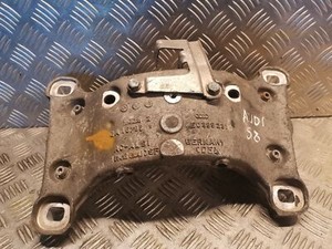AUDI A8 D3 4E2, 4E8 Getriebehalterung 4E0399231