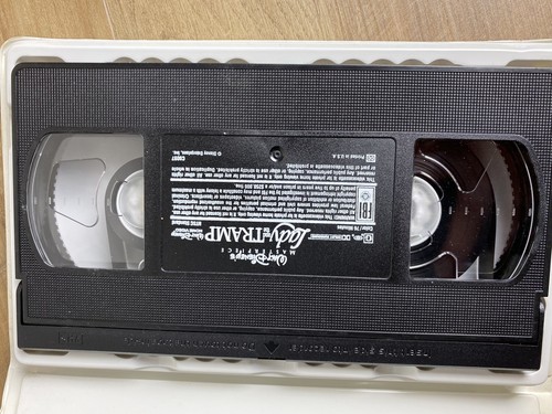 Lady and the Tramp (VHS, 1998) - Picture 4 of 4