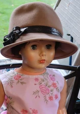 Vintage TNL 100% Wool Newmann-Endler hat with bow