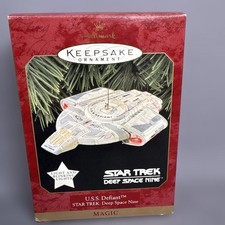 Star Trek USS Defiant Ornament