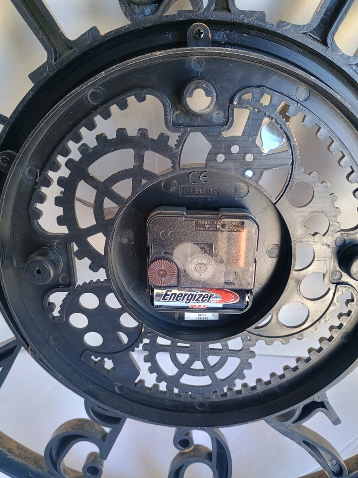 "Reloj de pared de plástico Steampunk engranaje móvil batería de 16"" de diámetro color bronce"  Foto 4 de 4