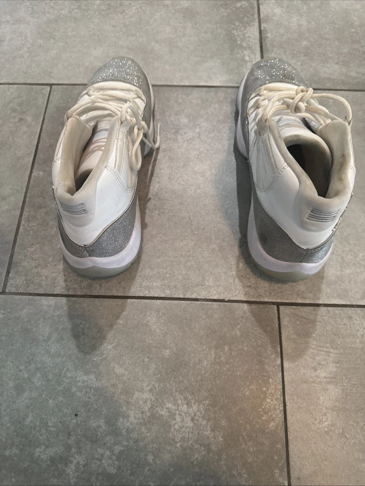 Blanco A Brillo Plata Retro Años 11 Talla 10 Mujer Foto 2 de 4