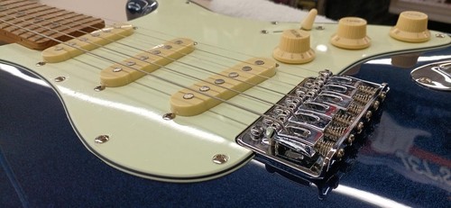 BACCHUS BST-1-RSM/M Used Hardwood body Maple neck Maple fingerboard w/Soft case - Picture 3 of 5