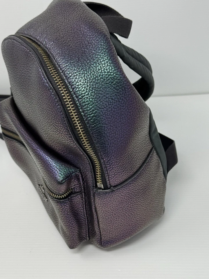 Mochila Coach Mini Charlie en cuero holograma estilo: F24353 con billetera LEER Foto 2 de 4