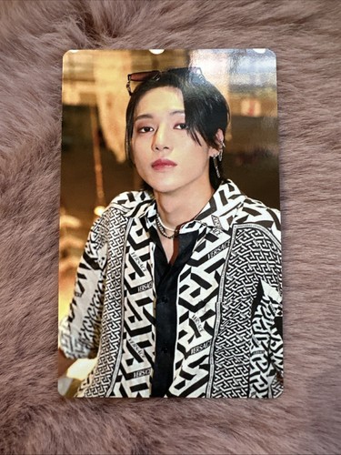 Ateez Wooyoung ‘ The World : Outlaw ’ Official Photocard + FREEBIES