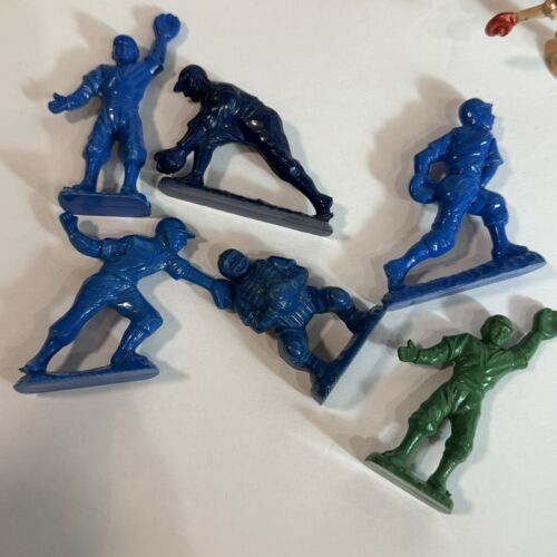 38 antiche figurine vintage plastica miniatura calcio plastica 2,25" Hong Kong - Foto 12 di 16
