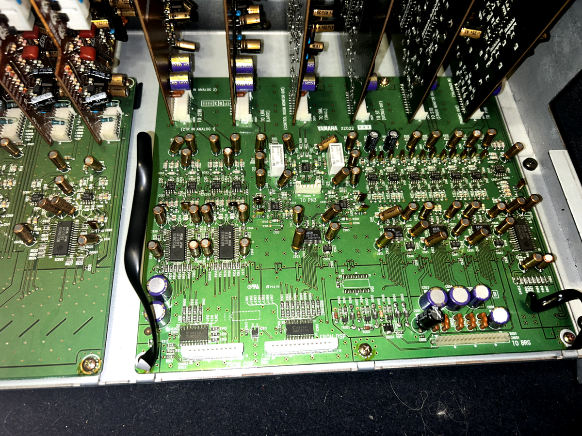 Yamaha DM2000 PARTS ONLY- SEE DESCRIPTION for circuit board
