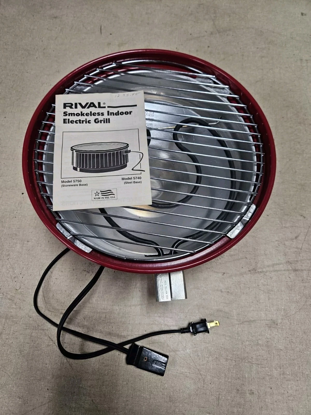 NOS Rival Smokeless indoor Electric Grill Red Model 5740