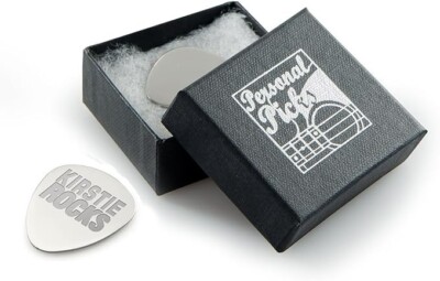 EIO Geschenke personalisiertes Rocks Gitarren-Plektrum/Gitarrenplektrum - Gravur Wunschtext