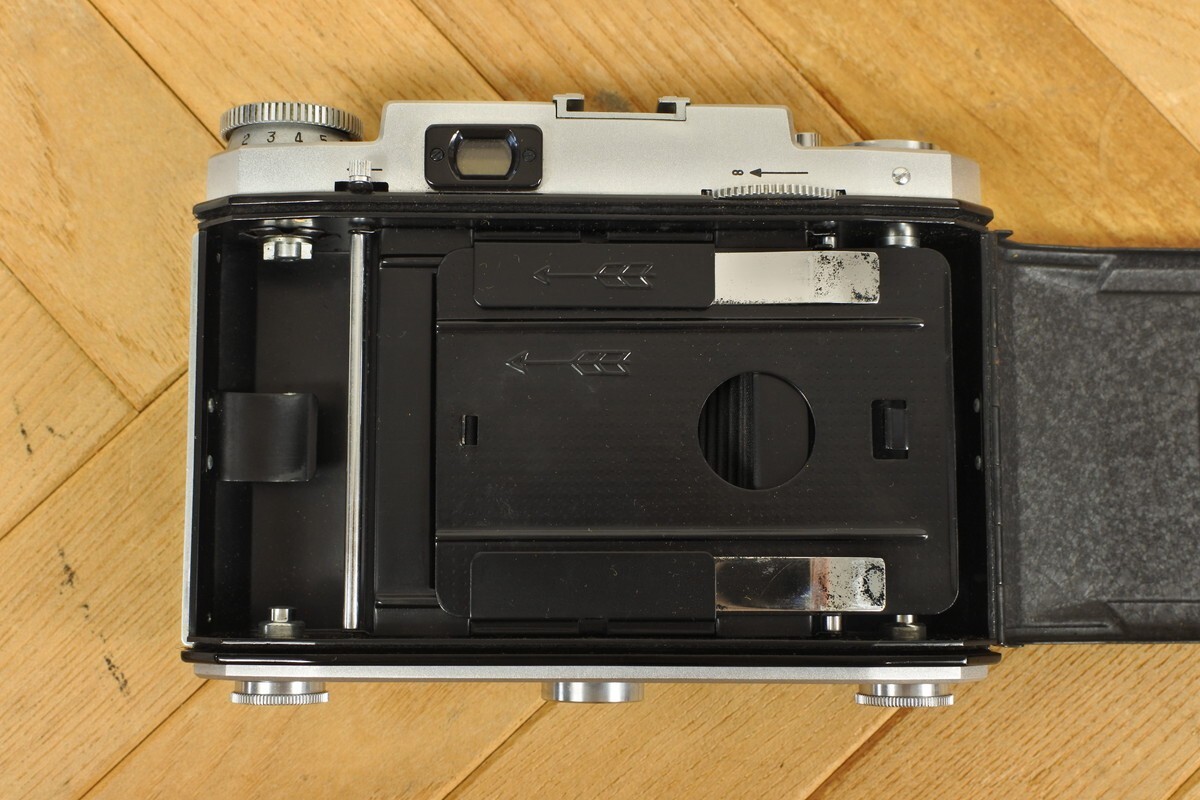 Mamiya 6 Six Automat 6x6 Film Camera + D.Zuiko 7.5cm f/3.5 Lens