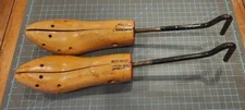 Vtg Pair of Rochester Shoe Tree Co. Wooden Red Head Shoe Stretchers No. 2 - gwU