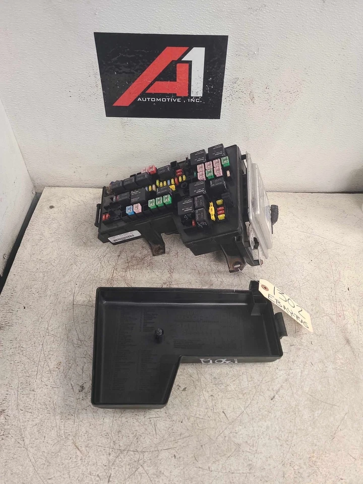 07-08 MITSUBISHI RAIDER 07 DAKOTA 4X2 MULTIFUNCTION BCM TIPM FUSE BOX 4692092AE Foto 2 de 4