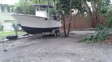 23' Seacraft Center Console Fishing Boat with Trailer and Accessories