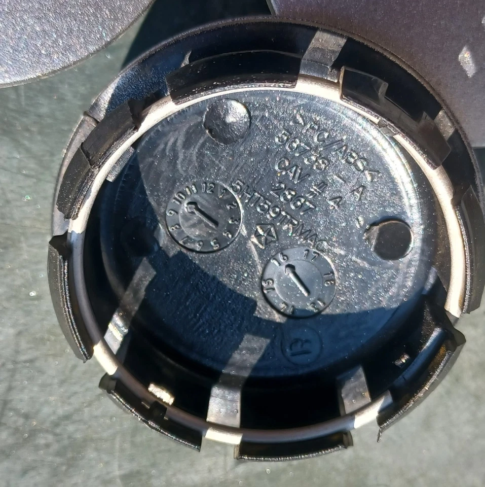 Jeep Grand Cherokee Compass Juego de 4 tapas centrales, 2006-2017, p/n 5HT59TRMAC Foto 3 de 3