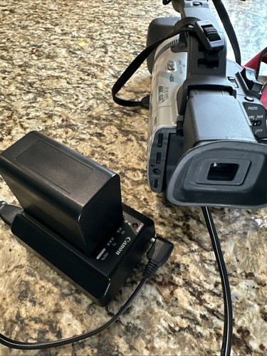 CANON 3CCD Digital Camcorder GL2 MiniDV/SD. Fluorite 100x Canon Lens 20x WORKS - Picture 12 of 15