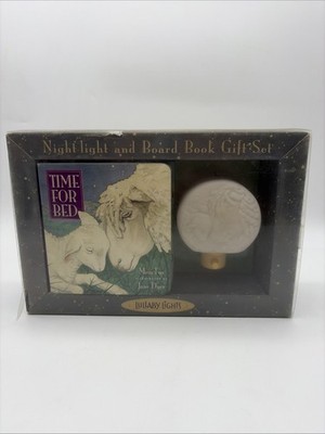 Time for Bed Gift Set: [Night-light and Board Book]