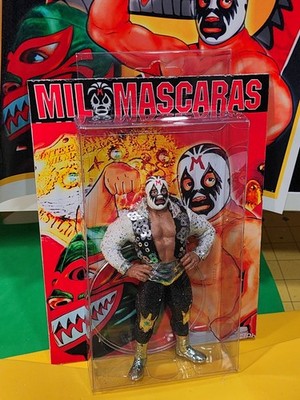 EL SANTO MIL MASCARAS 7'' FIGURE  WRESTLING MEXICO LEGEND  Lucha Libre '