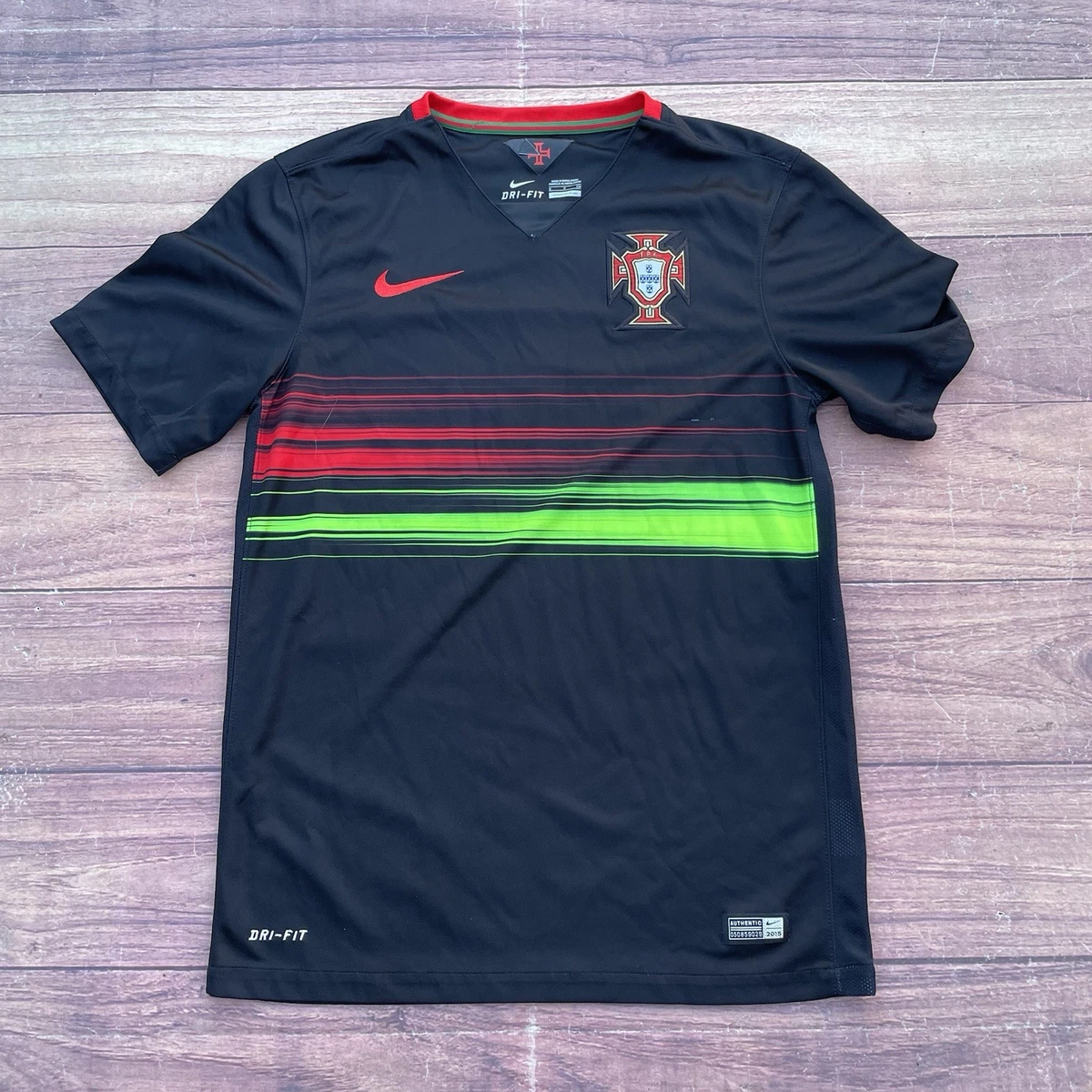 Camiseta Retro Portugal Negro 2015