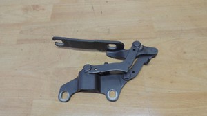 BMW 3er E90 E91 Scharnier Motorhaube rechts grau 7115264