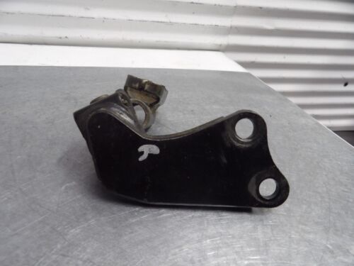87-25 Yamaha Trailway TW200 front right foot peg rest w/ bracket 15A-27420-02-90 - Picture 3 of 5