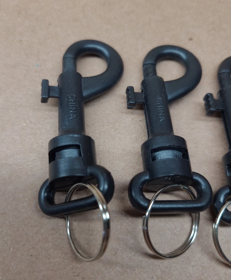 5 Thick Plastic Swivel Lobster Clasps With Key Ring Car Key - Image 3 of 4