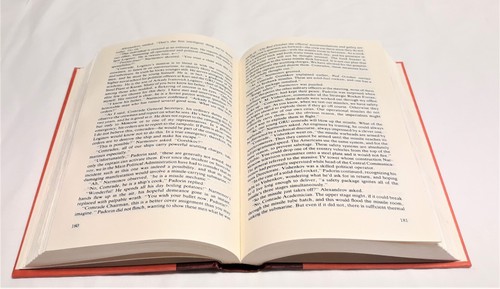 The Hunt for Red October, Tom Clancy, Hardcover, Naval Institute, 1984 - Picture 12 of 17