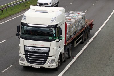 T284 LKW Foto YG72 CUH Daf [M1 Dodworth 22.08.23]CS