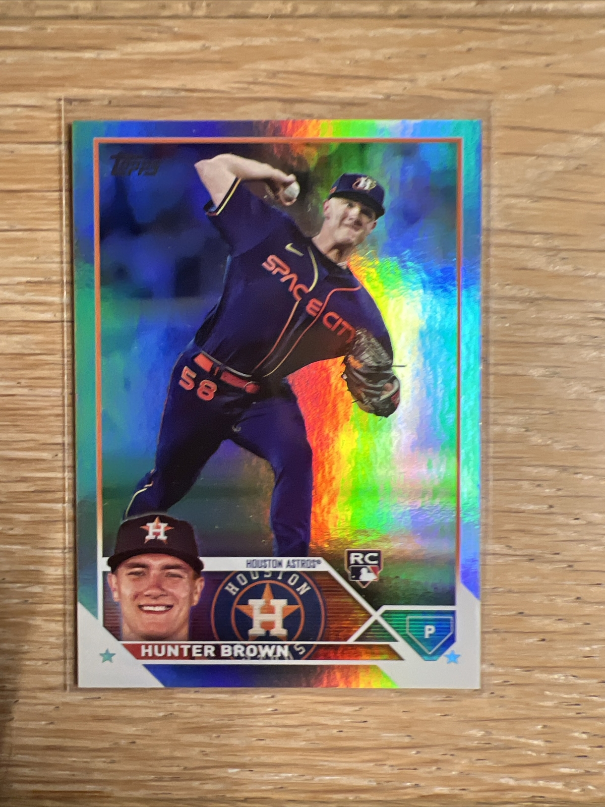 2023 Topps Series 1 - Rainbow Foil #111 Hunter Brown (RC)